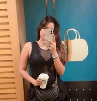 Yashika - escort in Mumbai Photo 3 of 8