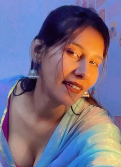 Yashika - Transsexual escort in Ahmedabad Photo 15 of 16