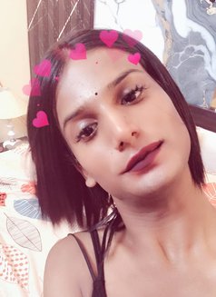 Yashika - Acompañantes transexual in New Delhi Photo 1 of 6