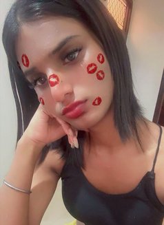 Yashika - Acompañantes transexual in New Delhi Photo 1 of 12