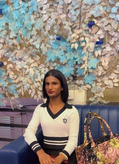 Yashikamistress - Transsexual escort in New Delhi Photo 9 of 10