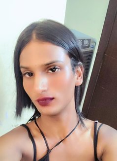 Yashikasahh - Transsexual escort in New Delhi Photo 1 of 9