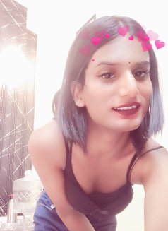 Yashikasahh - Transsexual escort in New Delhi Photo 7 of 9