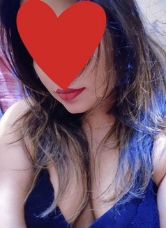 Yashmin - escort in Mumbai Photo 3 of 4