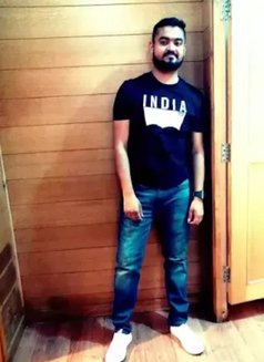 Yashu - Male escort in New Delhi Photo 5 of 7