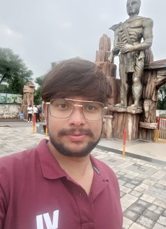 Yashvir Shah - Male escort in Jaipur Photo 2 of 5