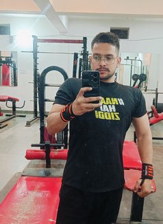Yashvir Shah - Male escort in Jaipur Photo 7 of 7