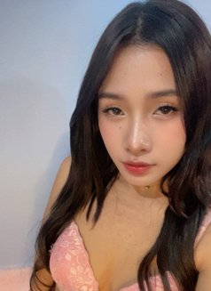 Yasi Skinny Petite - puta in Manila Photo 1 of 7