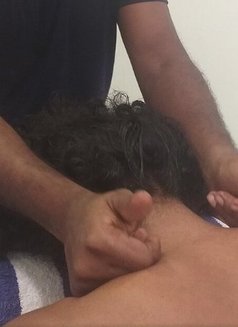 Yasiru, Professional Massage Theropist - Acompañantes masculino in Colombo Photo 8 of 13