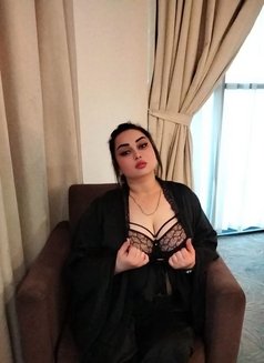 Yasmen - escort in Muscat Photo 9 of 10