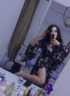 Yasmin Azerbaijan 🇦🇿 - puta in Muscat Photo 1 of 7