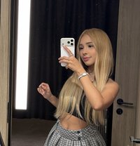 Yasmin - puta in Dubai Photo 20 of 21