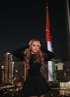 Yasmin - puta in Dubai Photo 24 of 28
