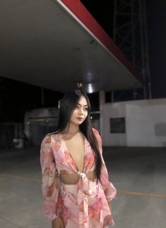 Yasmin - Transsexual escort in Makati City Photo 7 of 11