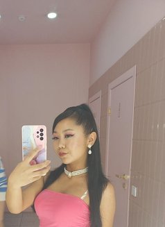 Yasmin - escort in Bangkok Photo 2 of 9