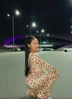 Yasmin - escort in Bangkok Photo 5 of 9