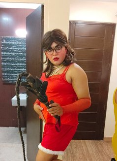 Yasmin ladyboy misstress - Transsexual escort in New Delhi Photo 28 of 28