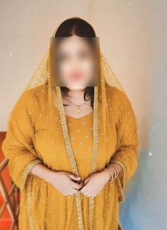 Yasmin Mallu mistress Chubby milf indepe - escort in Dubai Photo 1 of 8