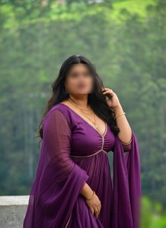 Yasmin Mallu mistress Chubby milf indepe - escort in Dubai Photo 8 of 8
