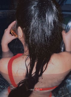 Yasmin - escort in Abu Dhabi Photo 4 of 7