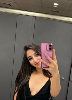Yasmin Queen - escort in Kuwait Photo 3 of 10