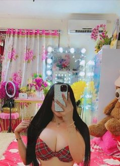 Yasmin Shemale top bottom curve luxury - Transsexual companion in Jakarta Photo 22 of 30