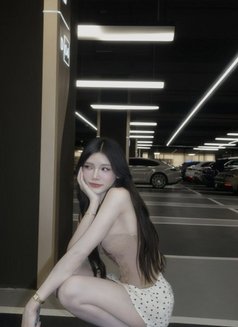 Yasmin - Transsexual escort in Bangkok Photo 2 of 21