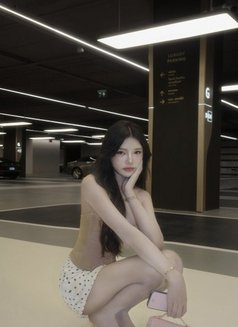Yasmin - Transsexual escort in Bangkok Photo 1 of 21