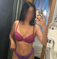 Yasmin - companion in Doha