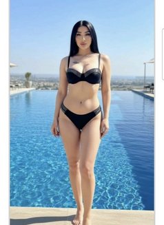 Yasmina - escort in Jaipur Photo 2 of 6