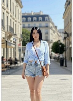 Yasmina - escort in Jaipur Photo 4 of 6