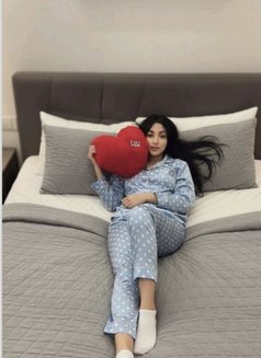 Yasmina - escort in Jaipur Photo 5 of 6