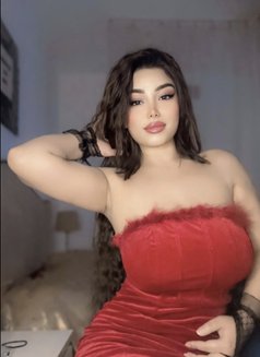 Yasmina - escort in Beirut Photo 2 of 5