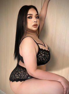 Yasmine Chubby VIP - Transsexual escort in Riyadh Photo 6 of 7