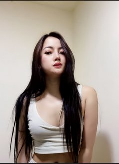 Yasmine - escort in Dubai Photo 1 of 6