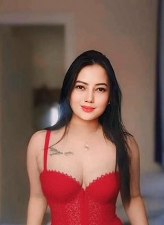 Yasmine - escort in Dubai Photo 6 of 9
