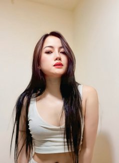 Yasmine - escort in Dubai Photo 7 of 9