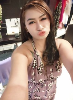 Yasmine - escort in Bali Photo 3 of 8