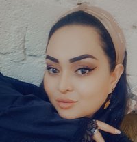 Yasmine - puta in Muscat