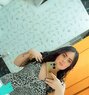 Yasmine Turkey - puta in Muscat Photo 1 of 8