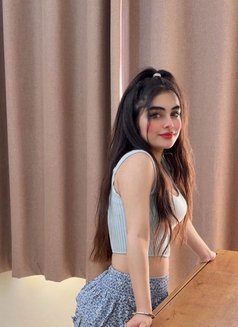 Yasna - escort in Muscat Photo 4 of 6