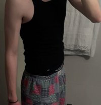 Yassin - Male escort in Tunis