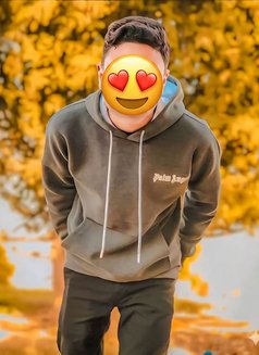 Yassine Escort - Male escort in Casablanca Photo 1 of 1