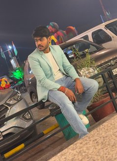 Yatin - Male escort in Gurgaon Photo 4 of 7