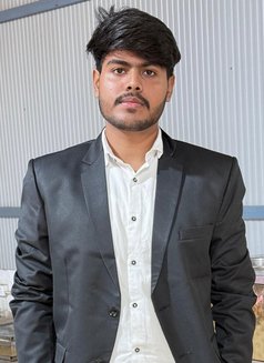 Yatin - Male escort in Gurgaon Photo 4 of 6