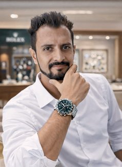 Yatin Shah - Acompañantes masculino in Ahmedabad Photo 5 of 7