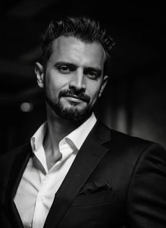 Yatin Shah - Male escort in Vadodara Photo 2 of 6