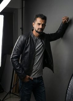 Yatin Shah - Male escort in Vadodara Photo 4 of 6