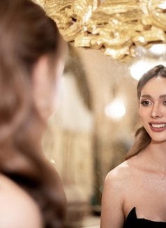 Yaya Bangkok - Transsexual escort in Bangkok Photo 8 of 10