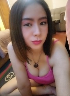 Yaya Lady Good Service - puta in Al Juffair Photo 12 of 15